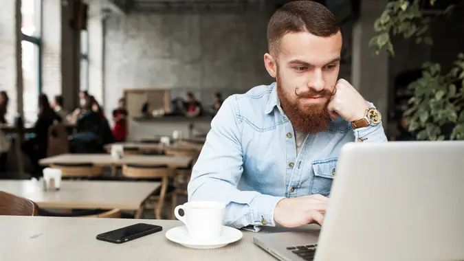 Blue Collar Jobs That Pay Over $60K a Year in 2025